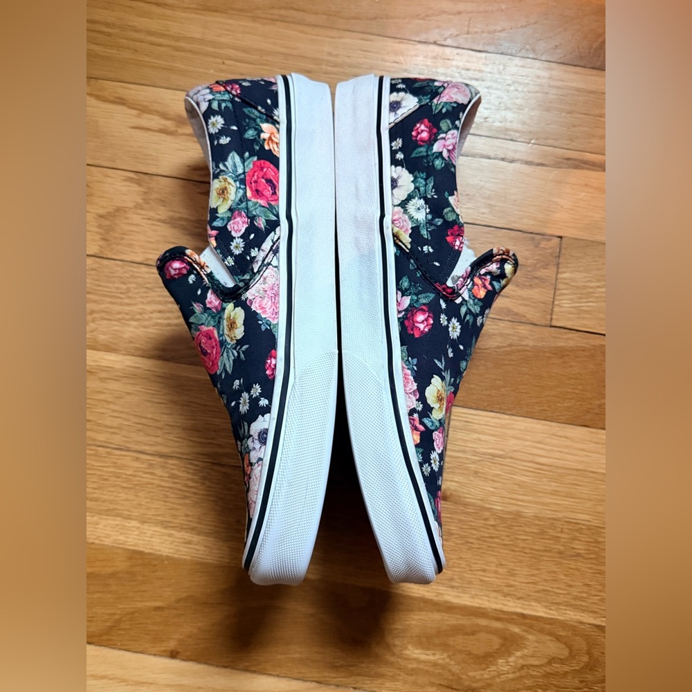 Vans Garden Floral Slip-On Canvas Sneakers - Black with Multicolor Roses - Picture 3 of 9